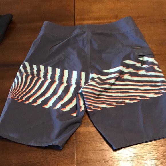 Bundle of 2 swim trunks Volcom & Goodfellow W28 - Picture 4 of 16